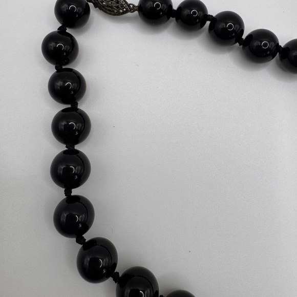 Vintage Hand-knotted Black Onyx Necklace | Polished Gemstone Beads| Classic - Picture 6 of 9